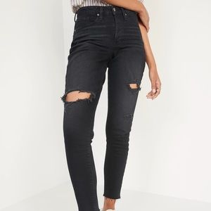 Old navy high rise straight jeans.